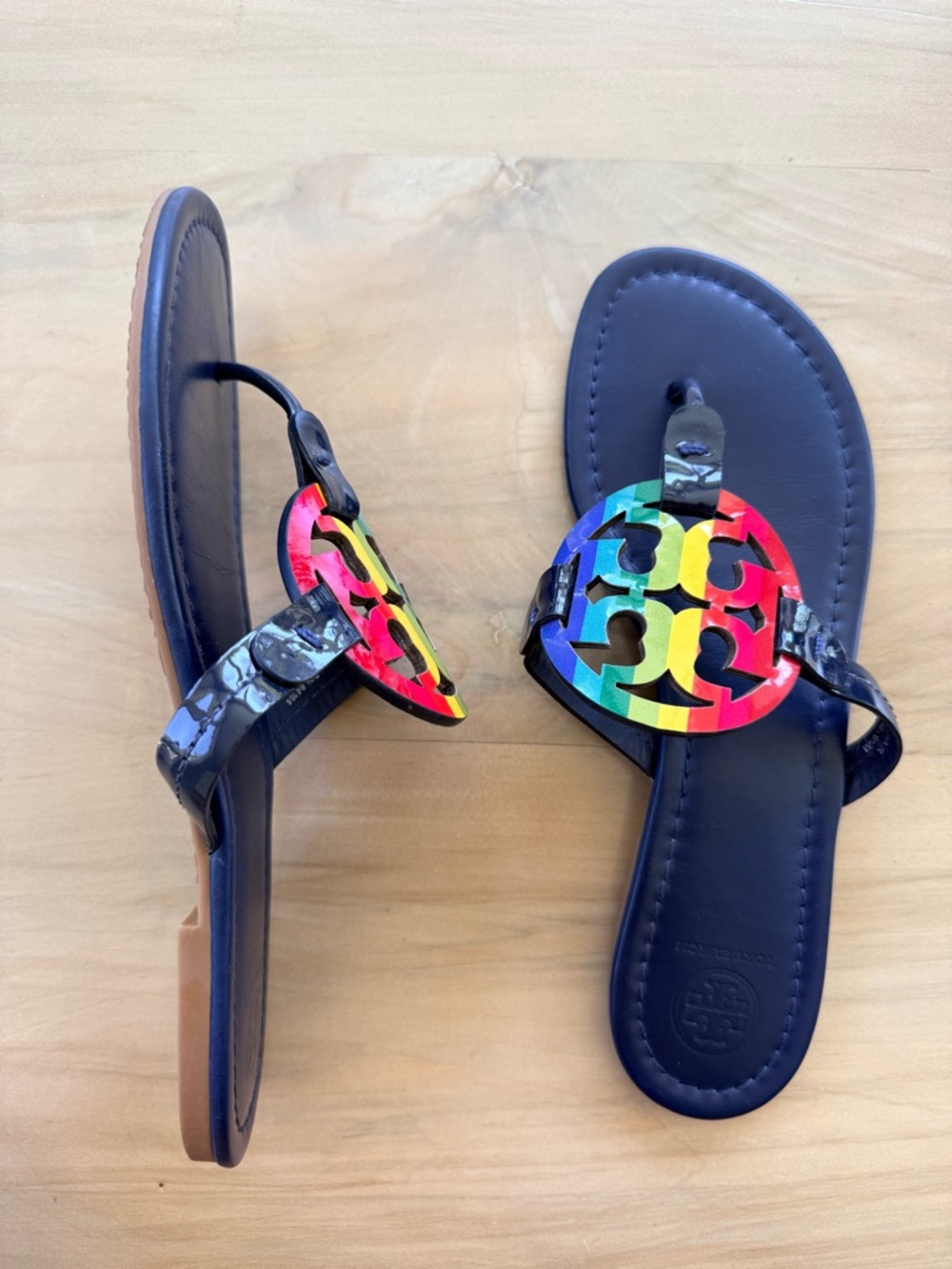 Rare TORY BURCH Blue Sandals with Rainbow Logo Medallions- Pride Sz 9.5 - Picture 2 of 6